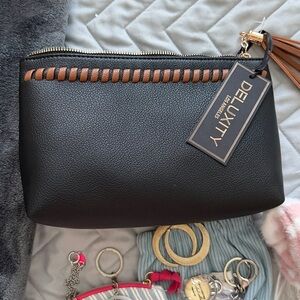 NWT 20 piece bundle cosmetic bag with new Accessories and Keychains